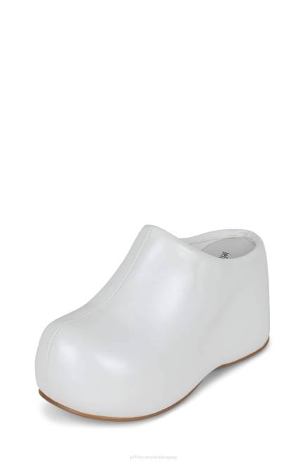 mujer obstruyendo Jeffrey Campbell F6JX10 bota de plataforma hielo