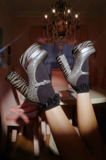 mujer chillin-f Jeffrey Campbell F6JX1281 bomba de plataforma avestruz gris multi